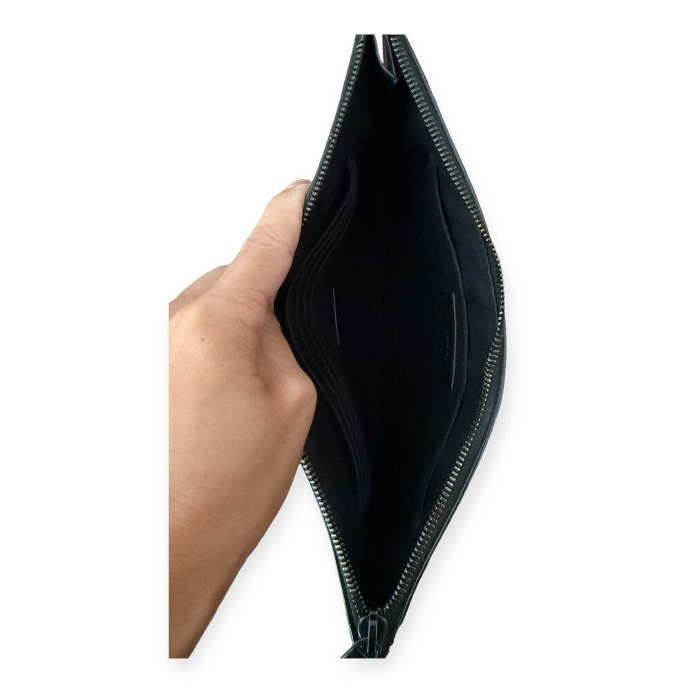 Saint Laurent YSL Monochrome Grain de Poudre Leather Zip Pouch | Black - Picture 5 of 8